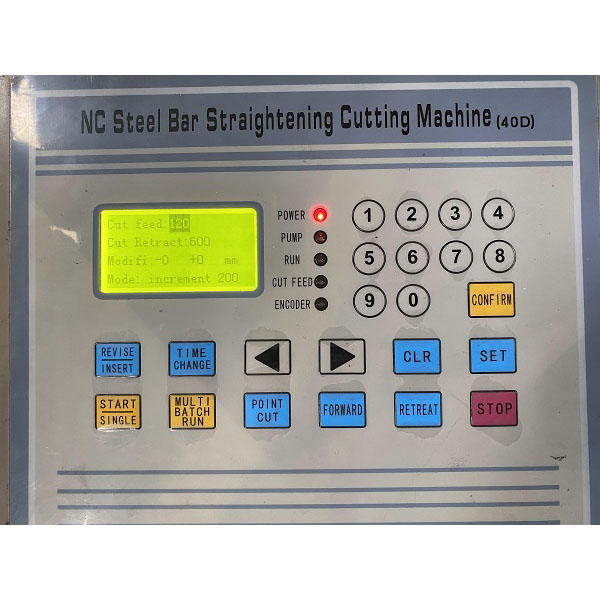 Детали за машината за сечење за исправување на челична шипка USGT 6-12 NC-Контролна табла